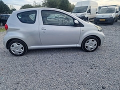 Toyota Aygo - 1.0-12V +