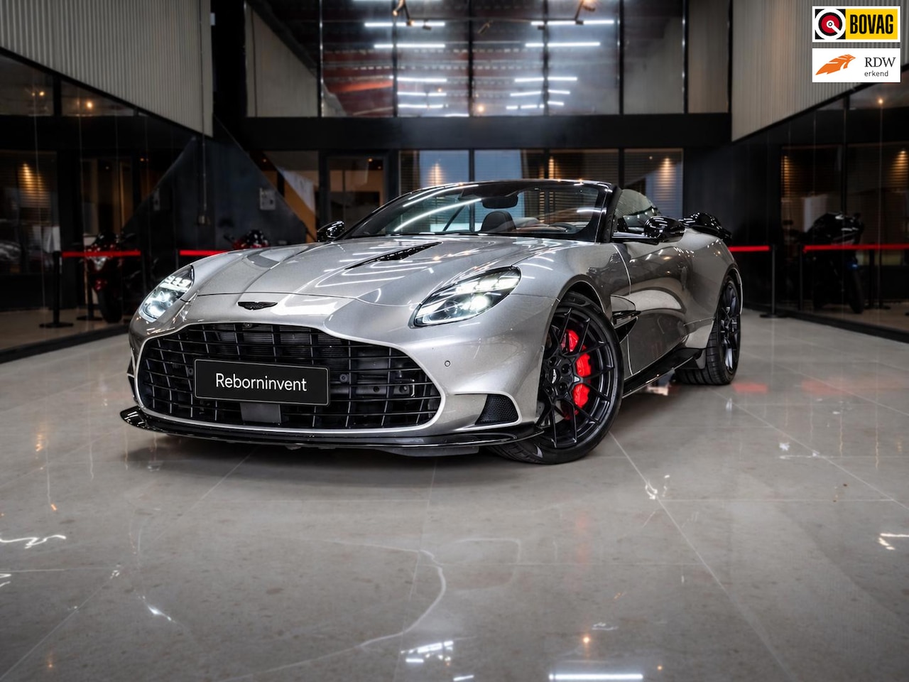 Aston Martin Vanquish Volante - AutoWereld.nl