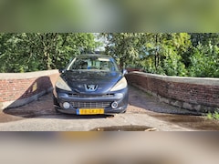 Peugeot 207 - 1.6 VTi XS Pack Peugeot 207 1.6 VTi XS Pack-nw apk-2008-nu € 1099,=alle inruil-veel koopjes op voorraad!