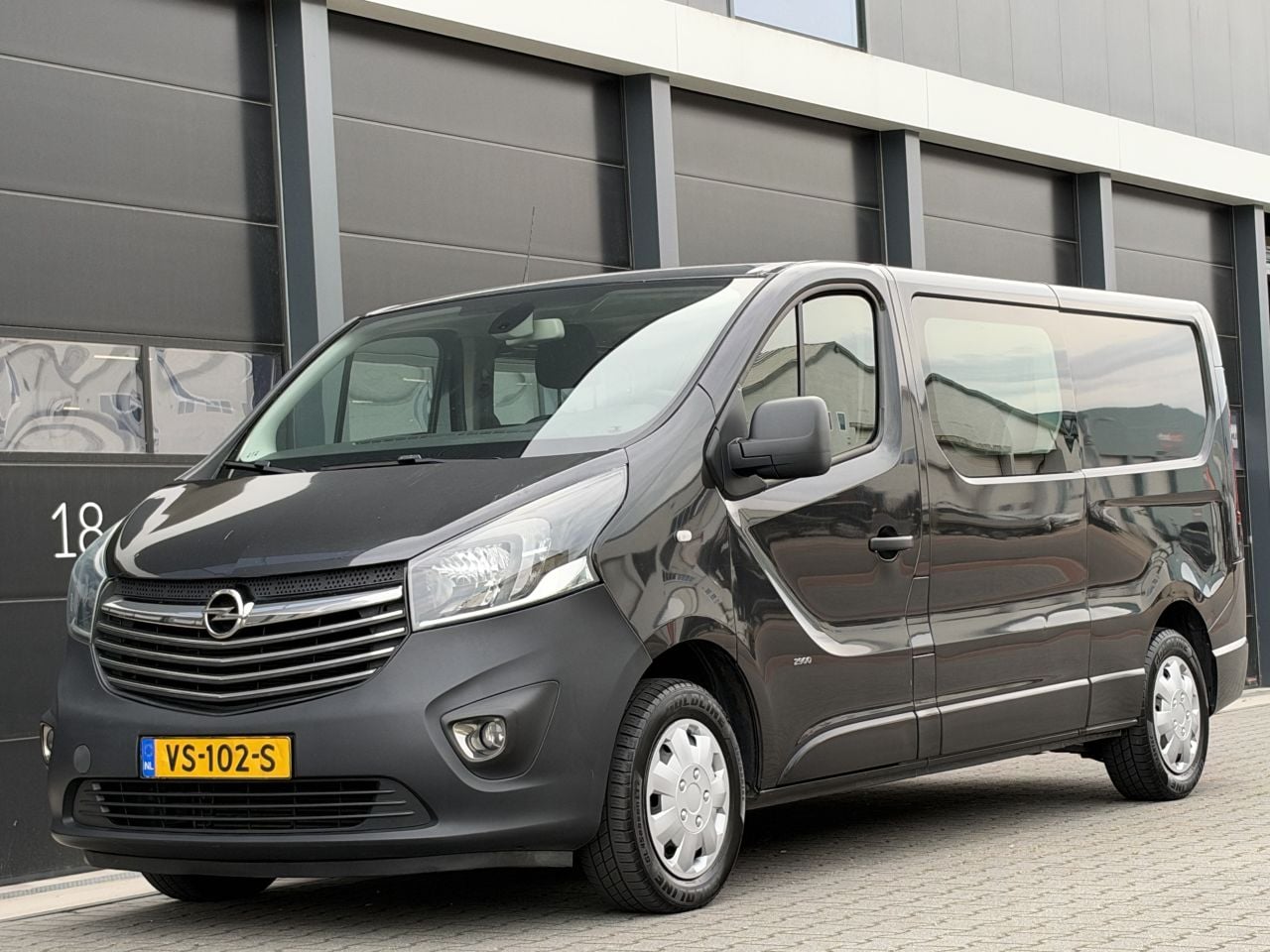 Opel Vivaro - 1.6 CDTI BiTurbo Camera Navi DC 5-PERS - AutoWereld.nl