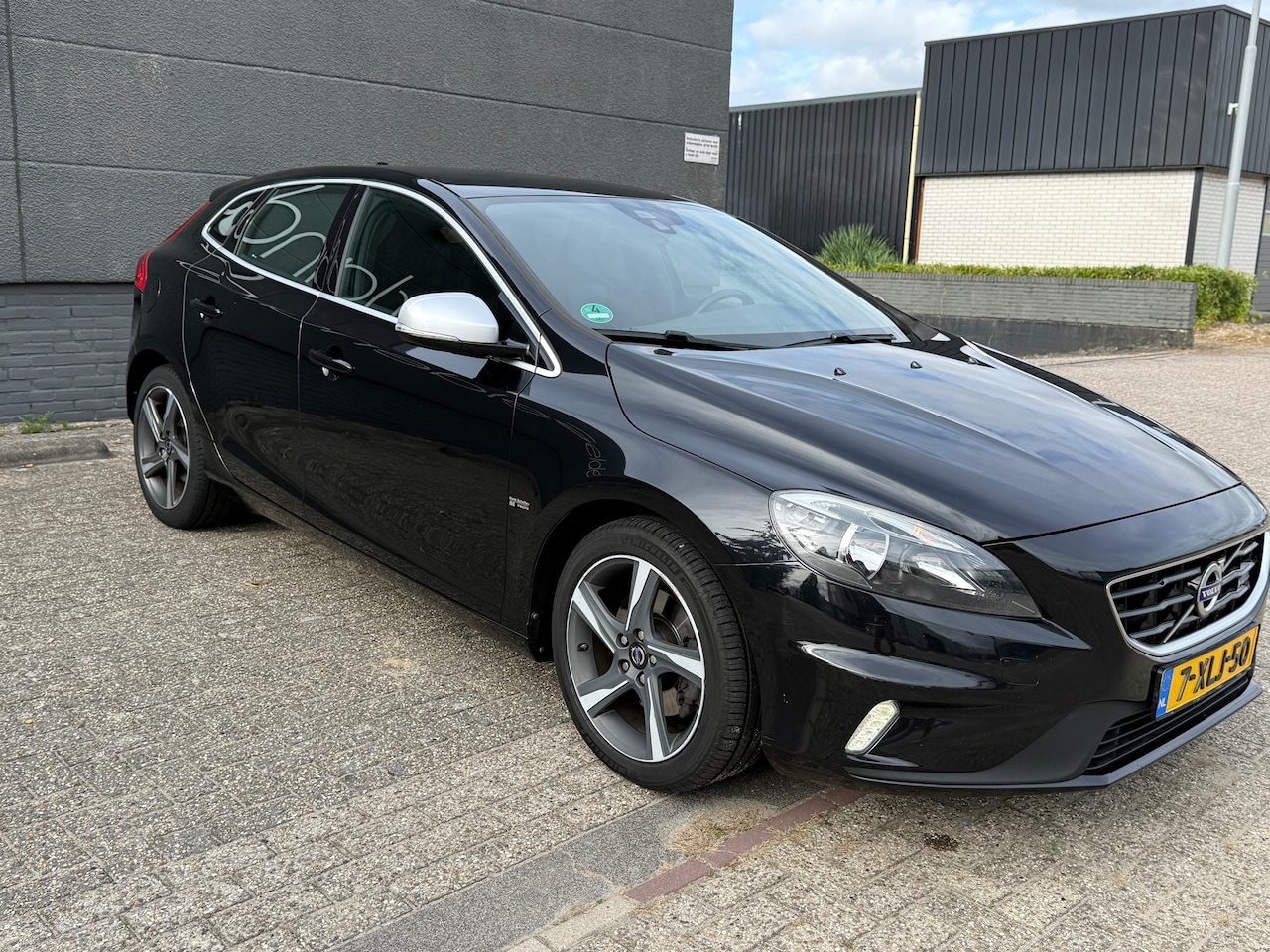 Volvo V40 - 1.6 T3 R-Design - AutoWereld.nl
