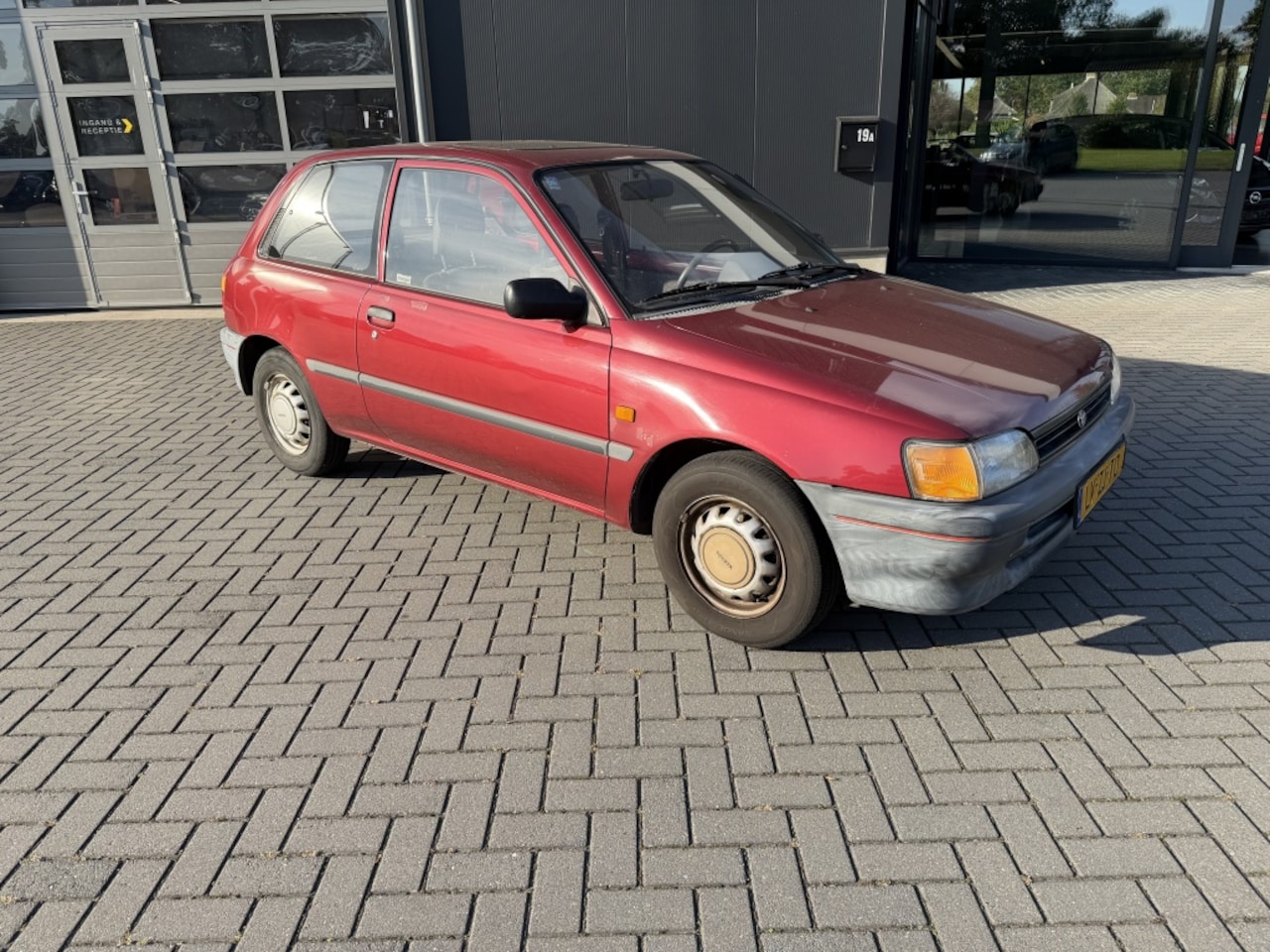 Toyota Starlet - 1.3i 1.3i - AutoWereld.nl