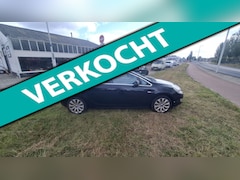 Opel Astra - 1.4 Turbo Cosmo