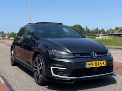 Volkswagen Golf - 1.4 TSI GTE