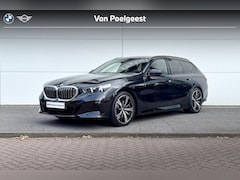 BMW 5-serie Touring - 520i | M-Sport | Trekhaak | Driving Assistant |