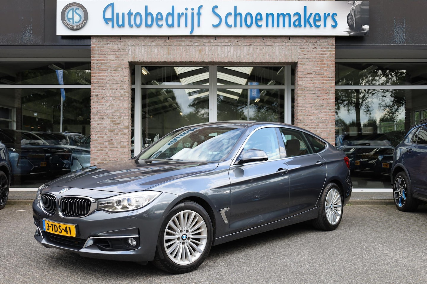 BMW 3-serie Gran Turismo - 328i High Executive Luxury TREKHAAK-IKLAPB. MEMORY STOELVERW. HUD CAMERA NAVI CRUISE CLIMA - AutoWereld.nl