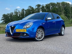 Alfa Romeo Giulietta - 1.4 Turbo / Unieke Staat / Airco / Navigatie / Rood Leder / PDC / Led Verlichting / LM-Vel
