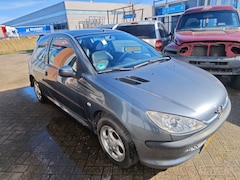 Peugeot 206 - 1.4 Forever