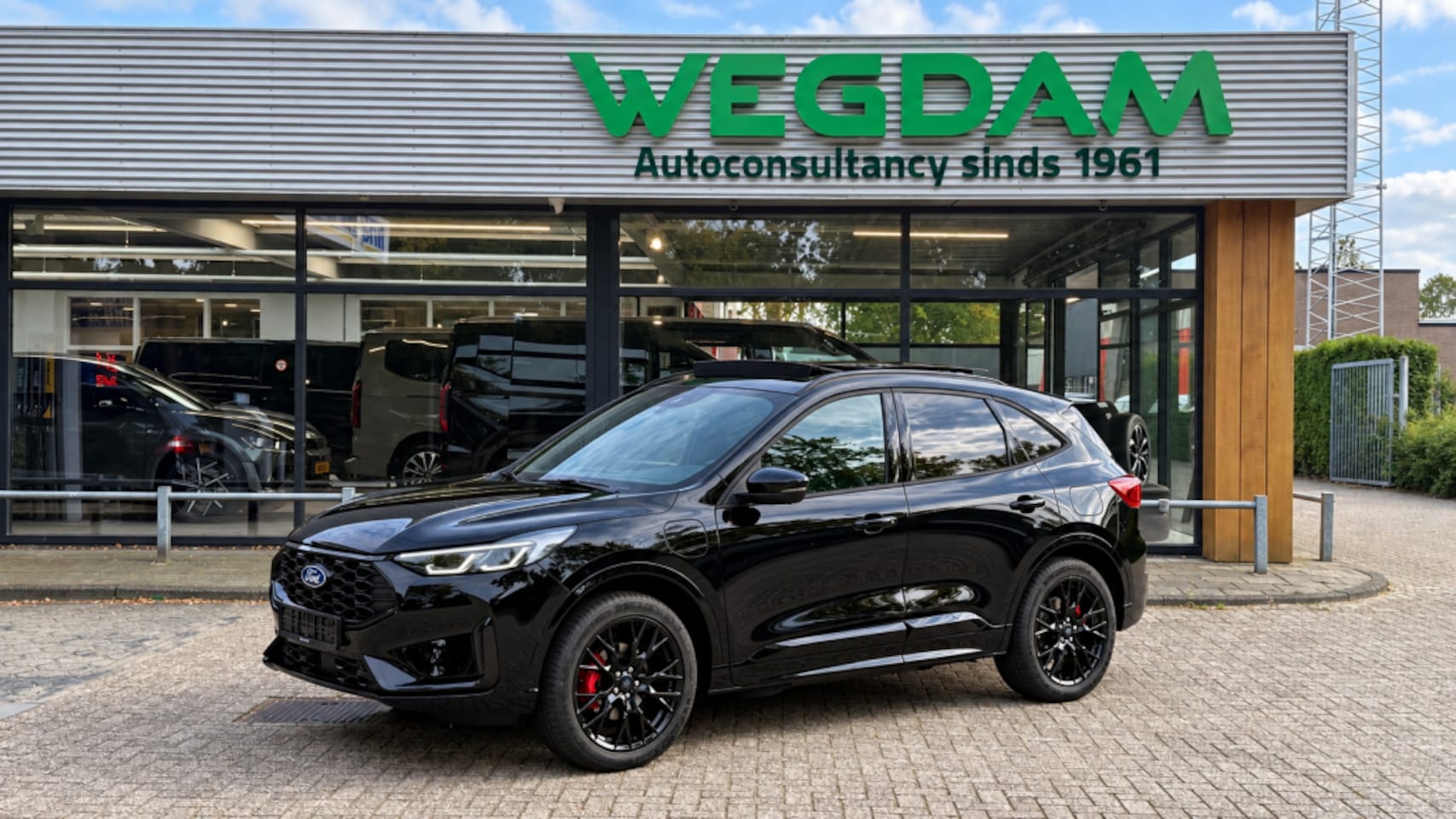 Ford Kuga - 2.5 PHEV ST-LINE X 243pk / BLACK PACK FULL OPT. / Nieuwste model! Blue cruise mogelijk - AutoWereld.nl