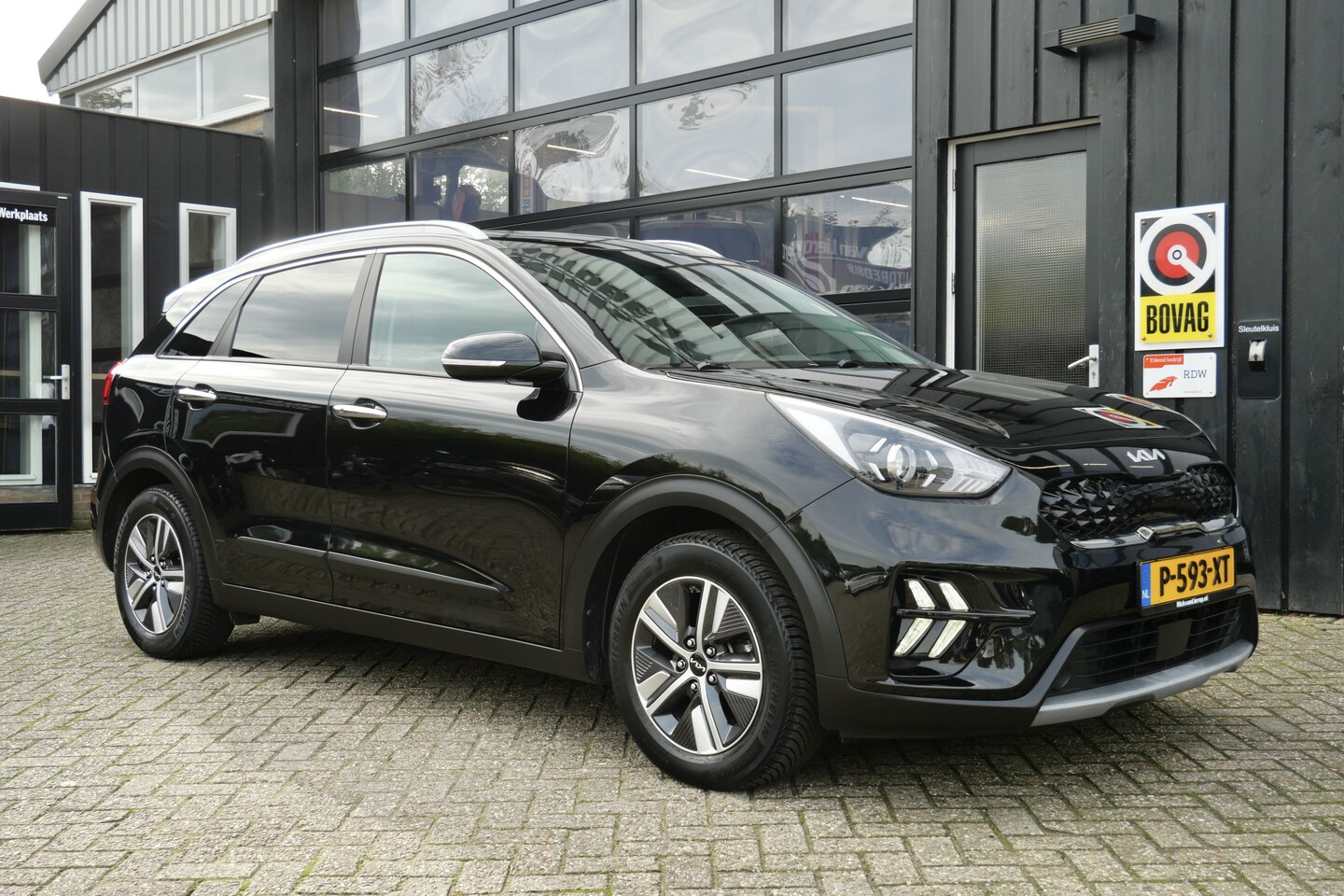 Kia Niro - 1.6 GDi Hybrid DynamicLine | NL-Auto | Dealer Onderhouden. | Adap.Cruise | Trekhaak | Carp - AutoWereld.nl