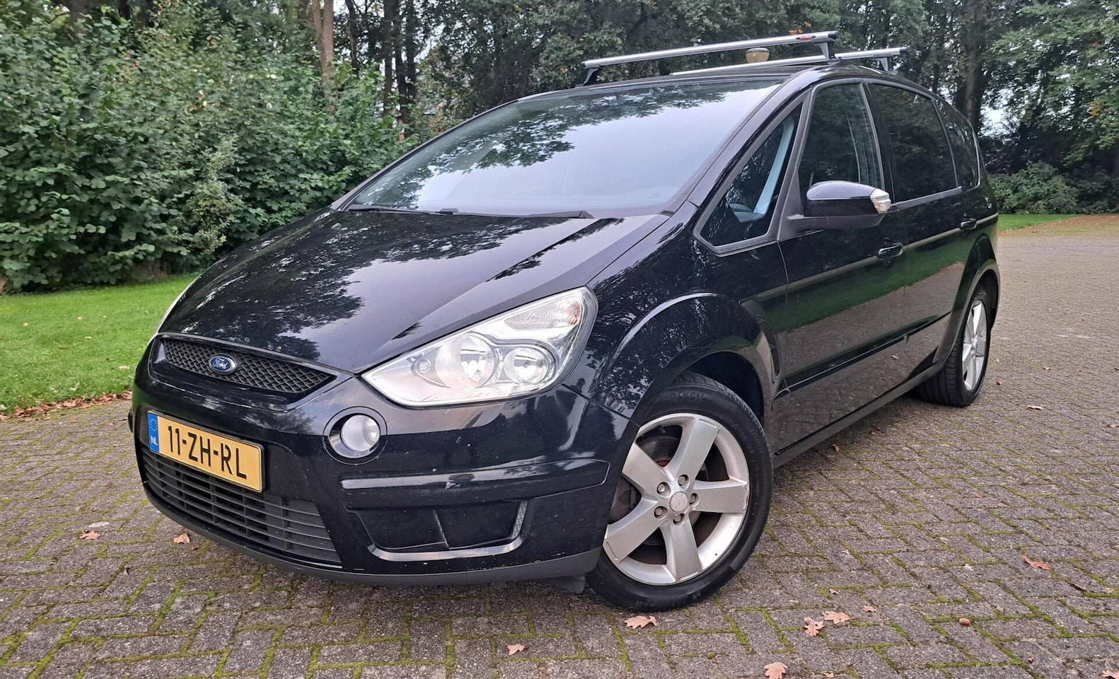 Ford S-Max - 2.0 Titanium 7-PERS! CLIMA TREKH NAVI NETTE AUTO! - AutoWereld.nl