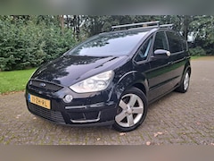 Ford S-Max - 2.0 Titanium 7-PERS CLIMA TREKH NAVI NETTE AUTO