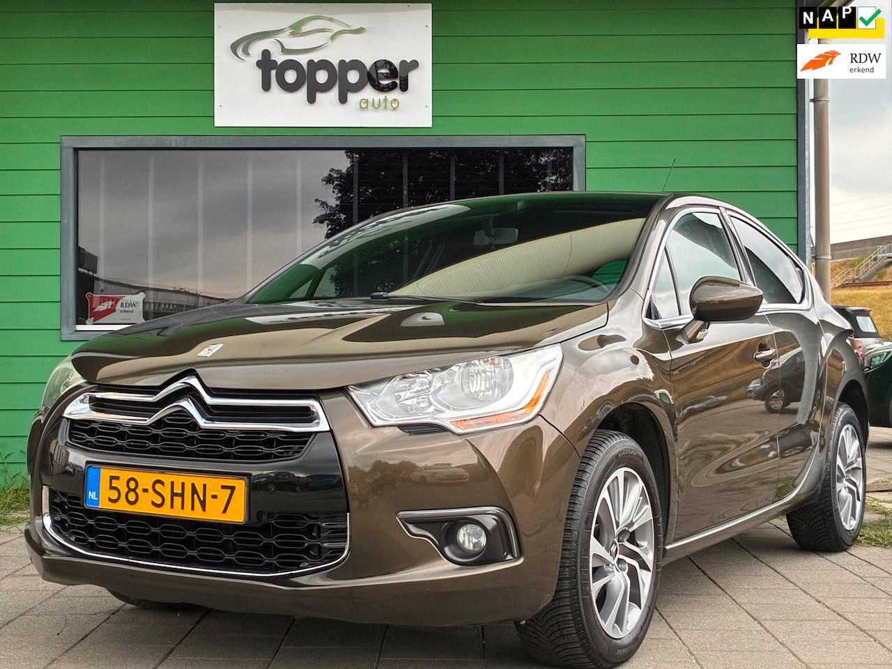 Citroën DS4 - 1.6 VTi Chic|1e Eigenaar|CruiseControl|Airco|Trekhaak|Nieuwe APK|NAP| - AutoWereld.nl