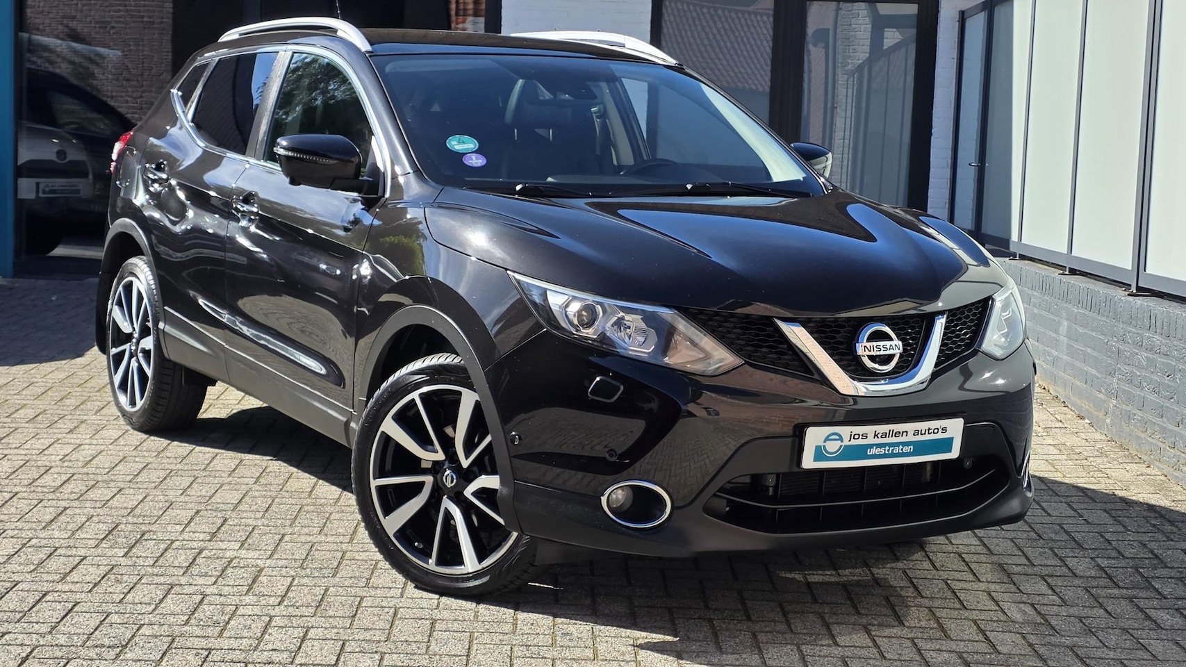 Nissan Qashqai - 1.2 Premier Edition Navi, Camera 360, Panormadak, 18inch, Dodehoek, Topstaat! - AutoWereld.nl