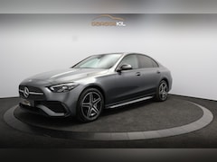 Mercedes-Benz C-klasse - 300 e AMG Line Orig. NL / AMG / Camera / MBUX / Pano dak / Trekhaak / Leder dashboard / 18