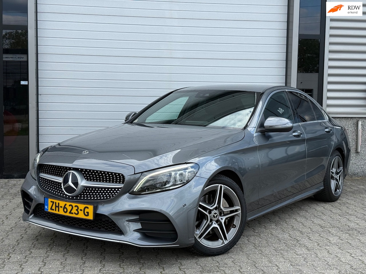 Mercedes-Benz C-klasse - 180 AMG-line Xenon Digital Cock - AutoWereld.nl