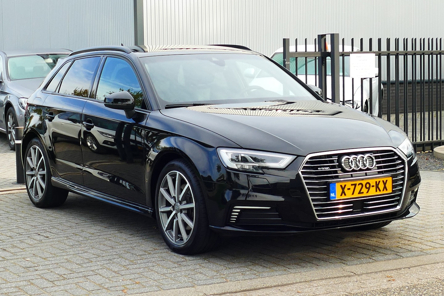 Audi A3 Sportback - 40 e-tron Advance Sport S-Line. Half Leer, Carplay, StoelVerw, Navi, 18"LMV - AutoWereld.nl