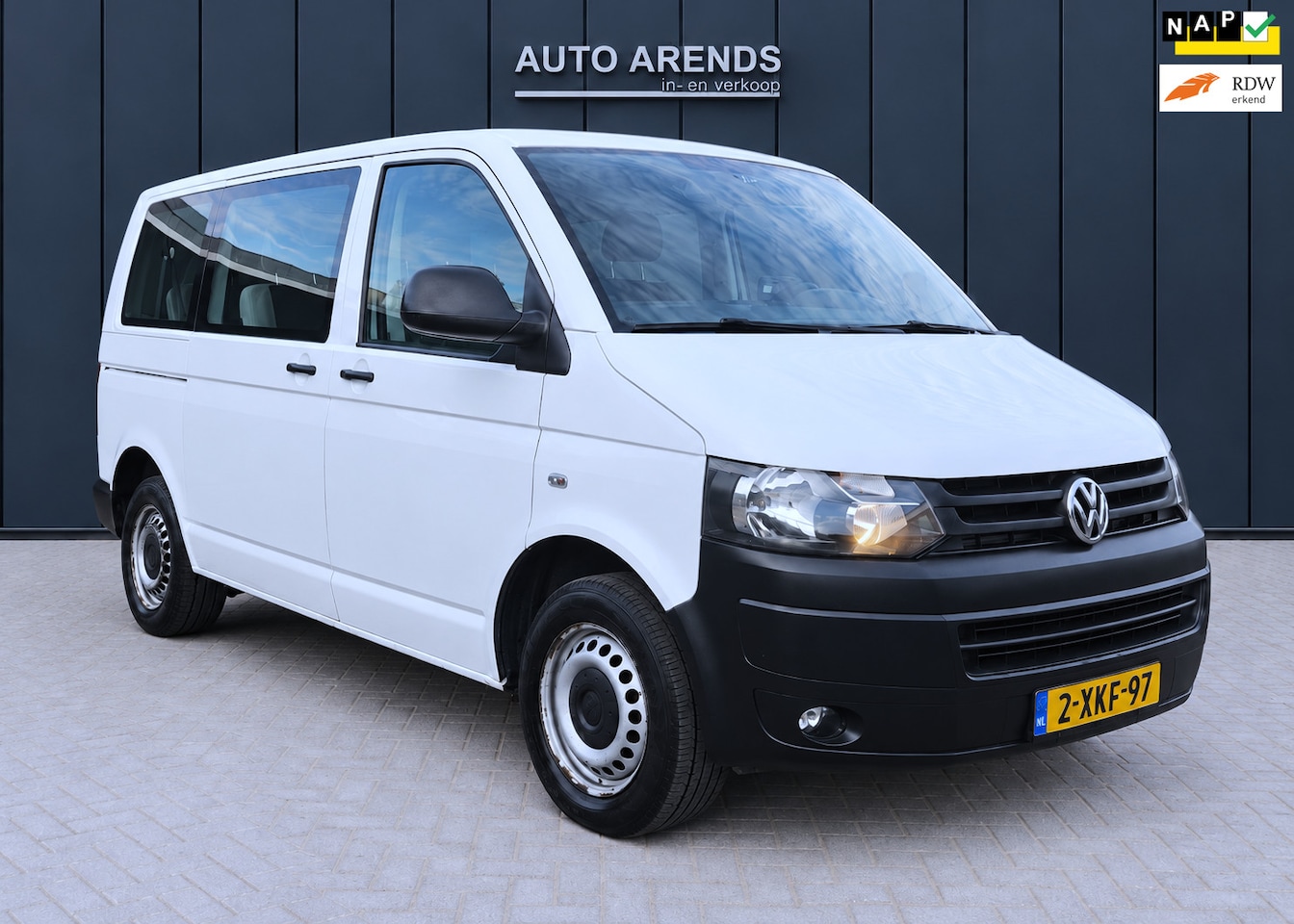 Volkswagen Transporter Kombi - 2.0 TDI L1H1 Trendline 9-Persoons | Marge | Airco | Standkachel |Camera|NAP|Riem Vervang|E - AutoWereld.nl