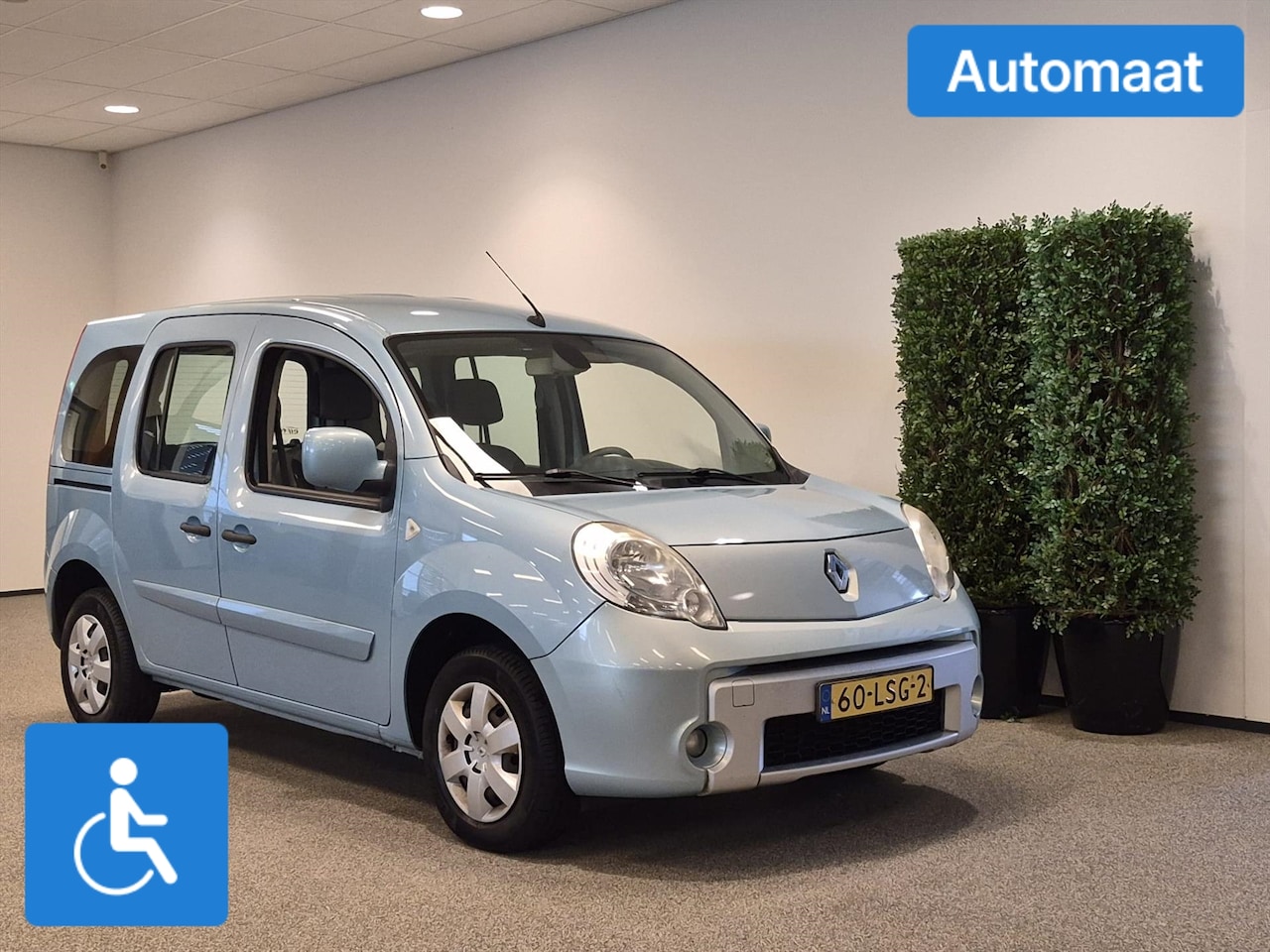 Renault Kangoo - Rolstoelauto Automaat 3+1 incl. lier - AutoWereld.nl