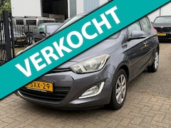 Hyundai i20 - 1.2i i-Deal 5Dr Airco Elek.Ramen Keurige auto