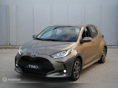 Toyota Yaris - 1.5 Hybrid Dynamic 10.577 KM