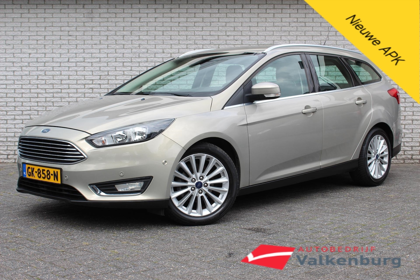 Ford Focus Wagon - 1.0 EcoBoost 125pk Titanium Edition | Trekhaak | Cruise | PDC | NAVI | Bluetooth - AutoWereld.nl