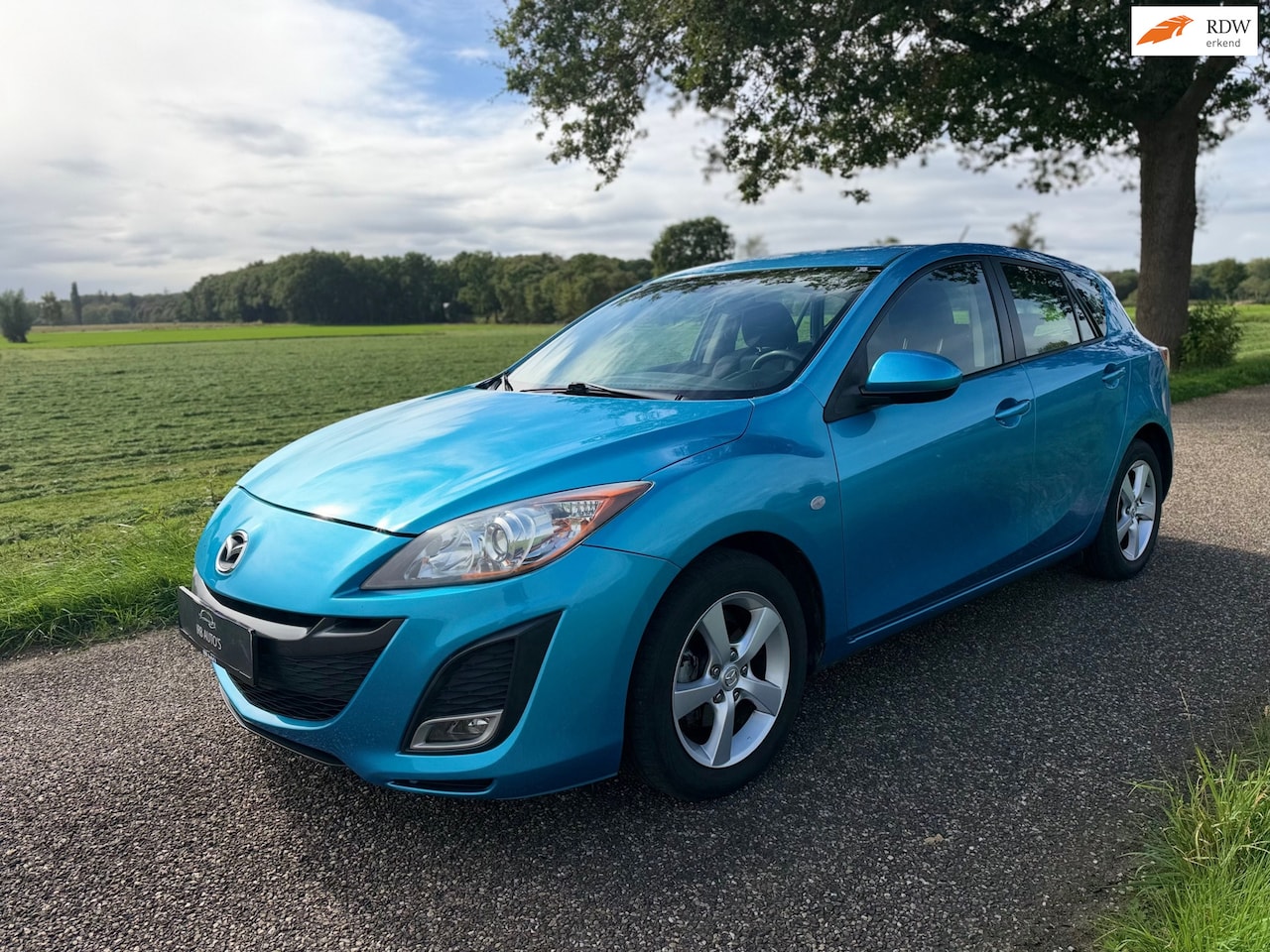 Mazda 3 - 1.6 Business CRUISECONTROL / AIRCO / PARKEERSENSOREN / NIEUWE APK - AutoWereld.nl