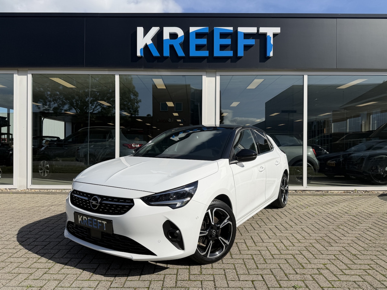 Opel Corsa - 1.2 Elegance Panorama | Apple Carplay - AutoWereld.nl