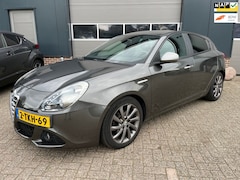 Alfa Romeo Giulietta - 1.4 T Veloce-Trekhaak-Cruisecontrol-Clima-NAP