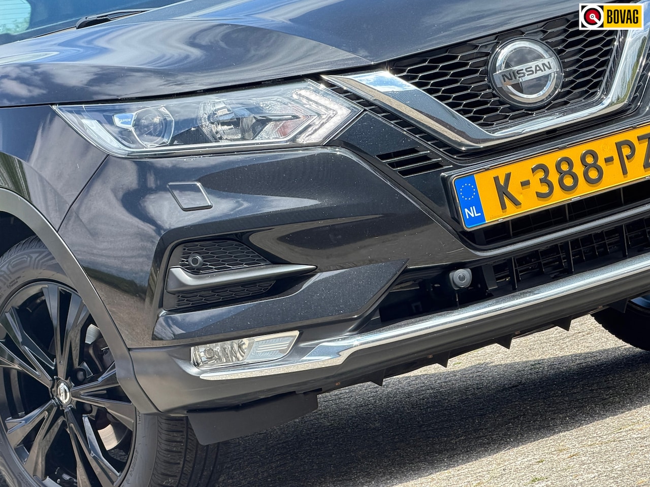 Nissan Qashqai - 1.3 DIG-T Business Edition Automaat - Black Pearl - Nieuwstaat - AutoWereld.nl