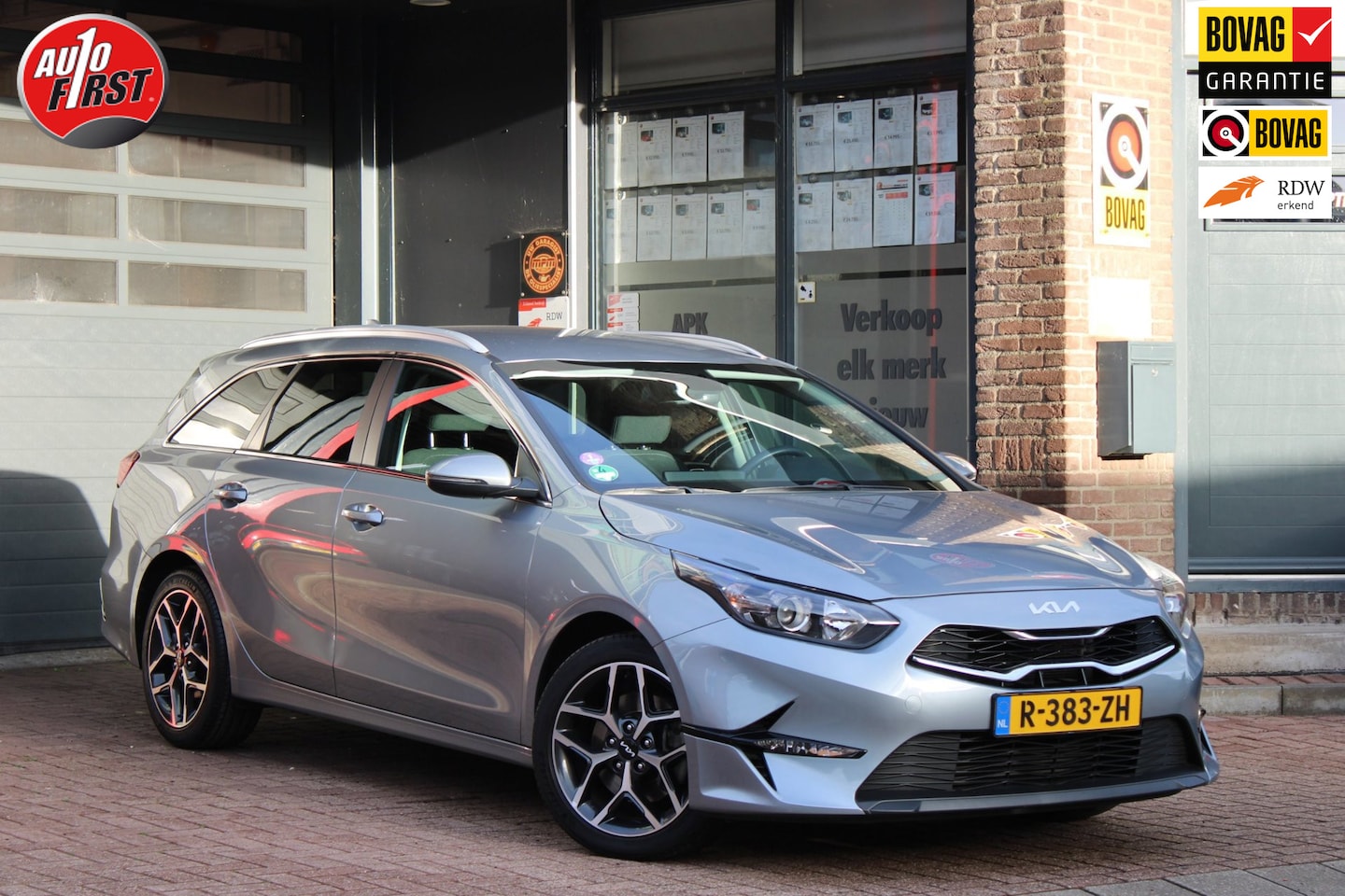Kia Cee'd Sportswagon - Ceed 1.5 T-GDi GT-Line / Camera / Stuur/Stoel verw / Carplay / Nieuwstaat - AutoWereld.nl