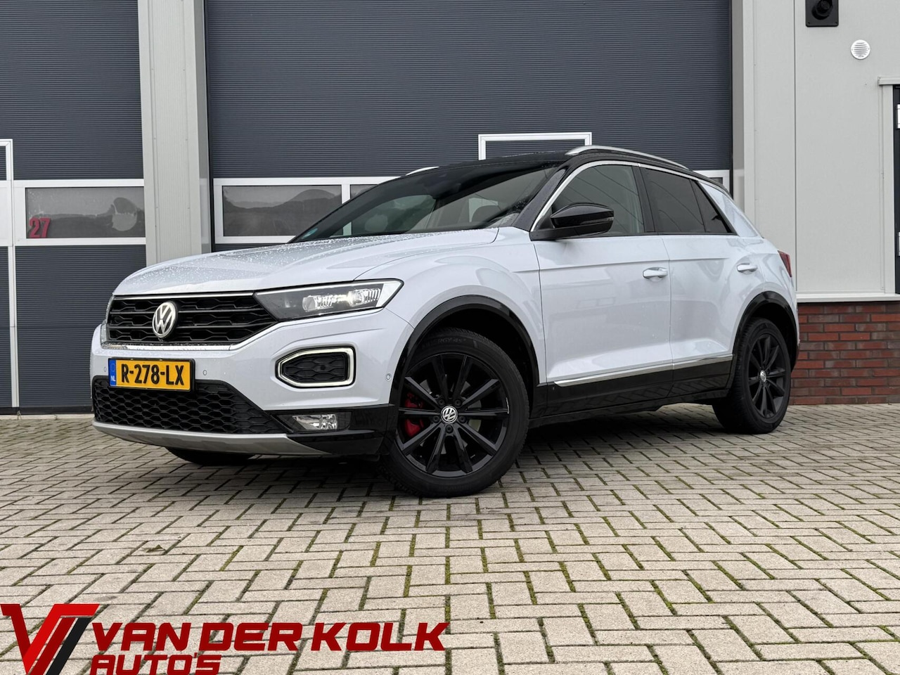 Volkswagen T-Roc - 2.0 TSI 4Motion Sport | Digital cockpit | Carplay | Camera | Climate | Adaptive cruise | T - AutoWereld.nl