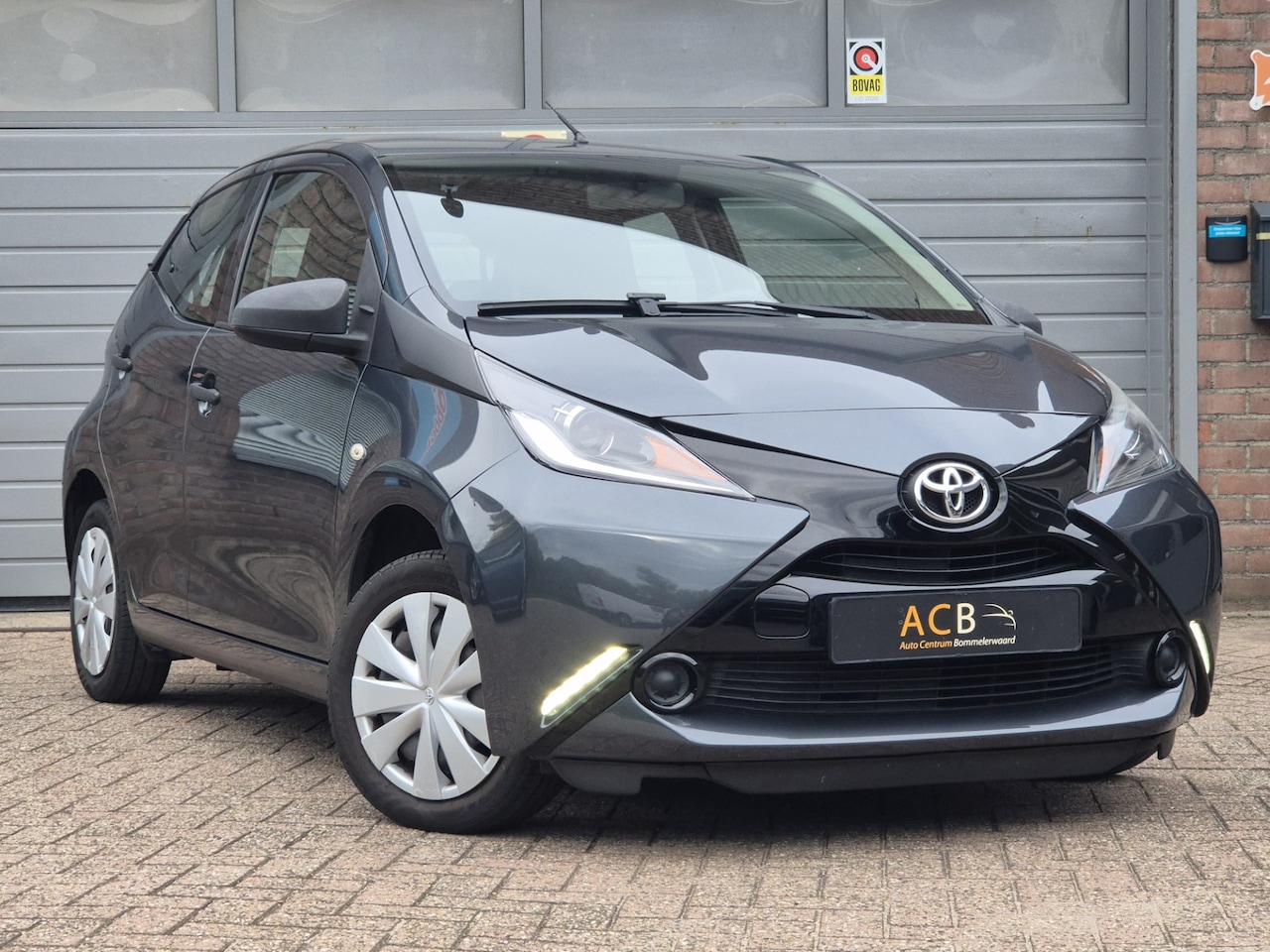 Toyota Aygo - 1.0 VVT-i x-fun / Airco - AutoWereld.nl