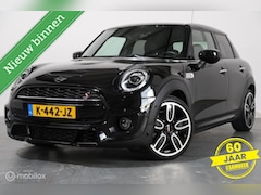 MINI 5-Deurs - Cooper S Hammersmith - Camera- Stoelverwarming - Carplay - Pano