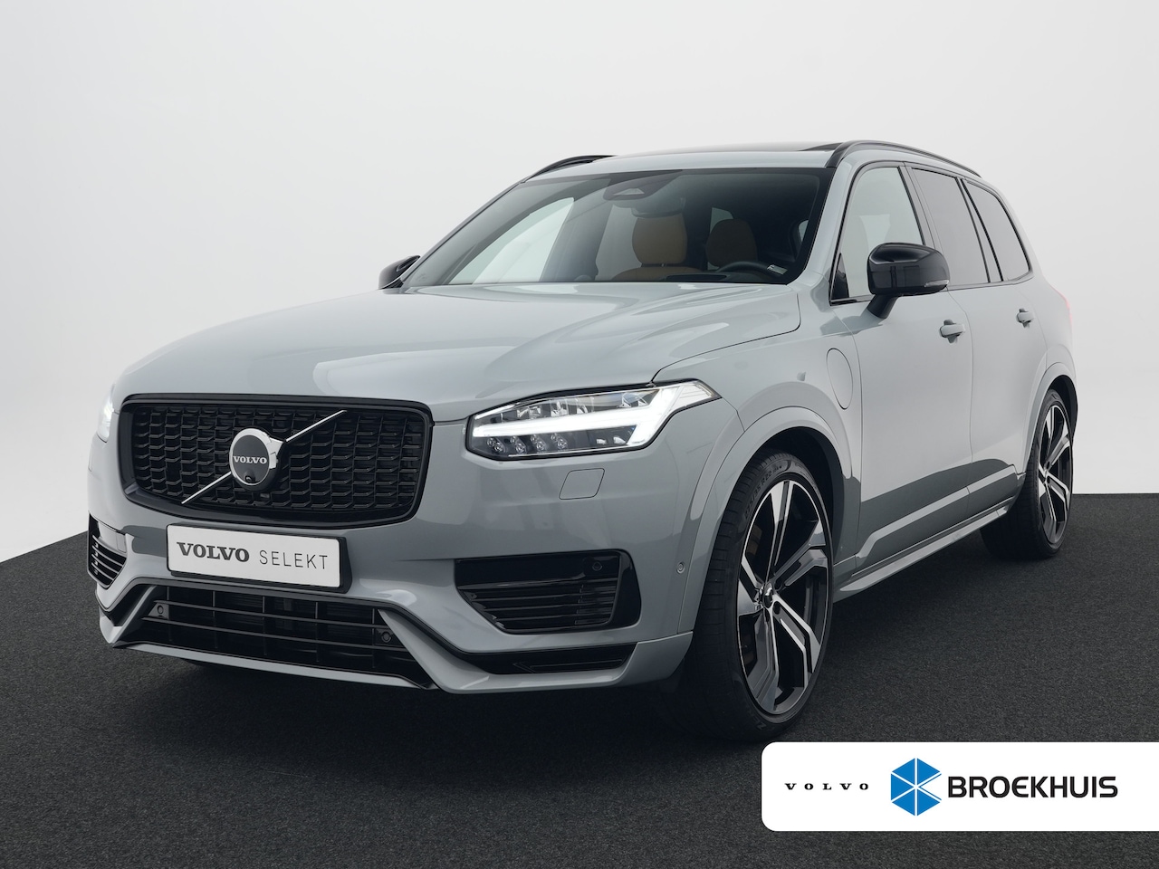 Volvo XC90 - T8 Recharge AWD Ultra Dark | Full Options | Luchtvering | Bowers & Wilkins | 360° | Head-U - AutoWereld.nl