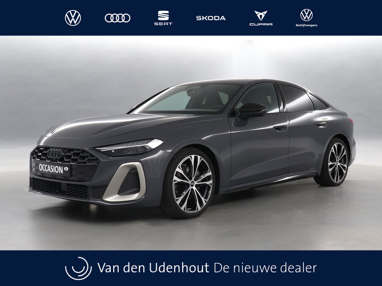 Audi A5 Limousine - 2.0 TFSI 150pk Edition one / Passenger Display / Stoelverwarming / 360 Camera - AutoWereld.nl