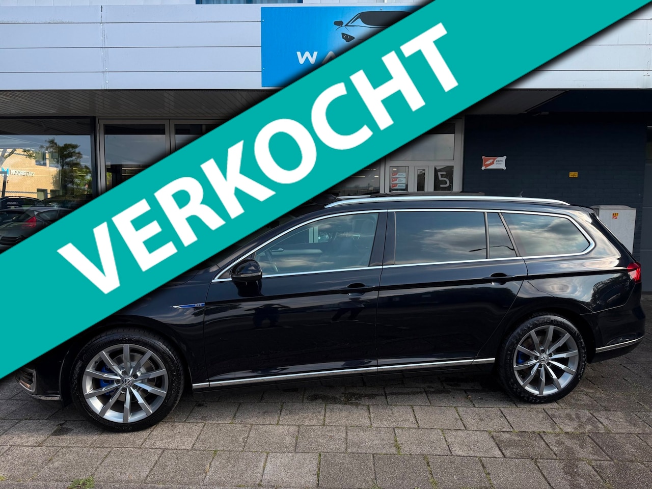 Volkswagen Passat Variant - 1.4 TSI GTE Highline PANO|STOEL MASSAGE/Top onderhouden - AutoWereld.nl