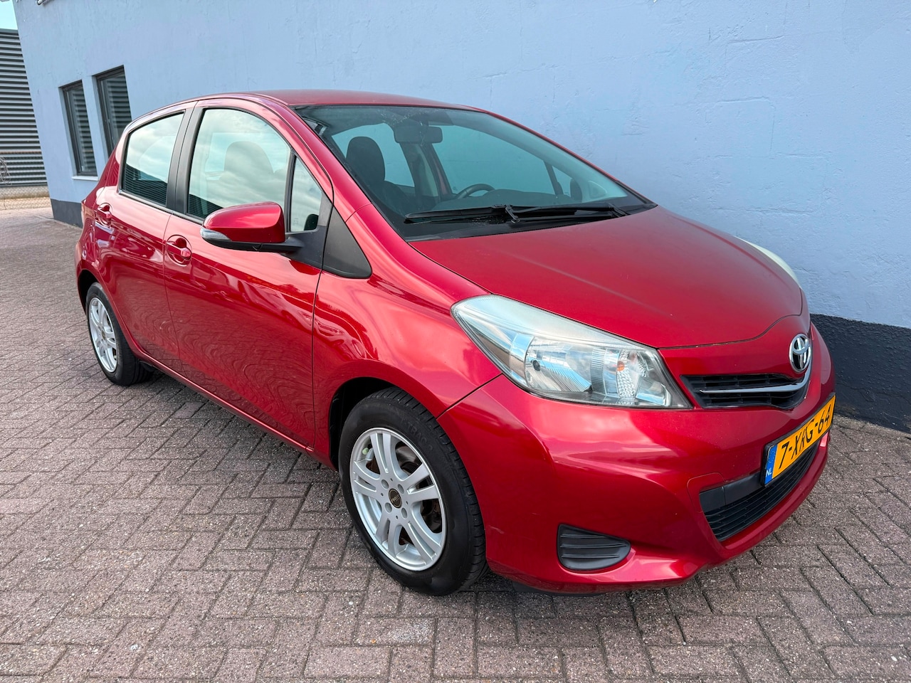 Toyota Yaris - 1.3 VVT-i Aspiration 1.3 VVT-i Aspiration Automaat - AutoWereld.nl
