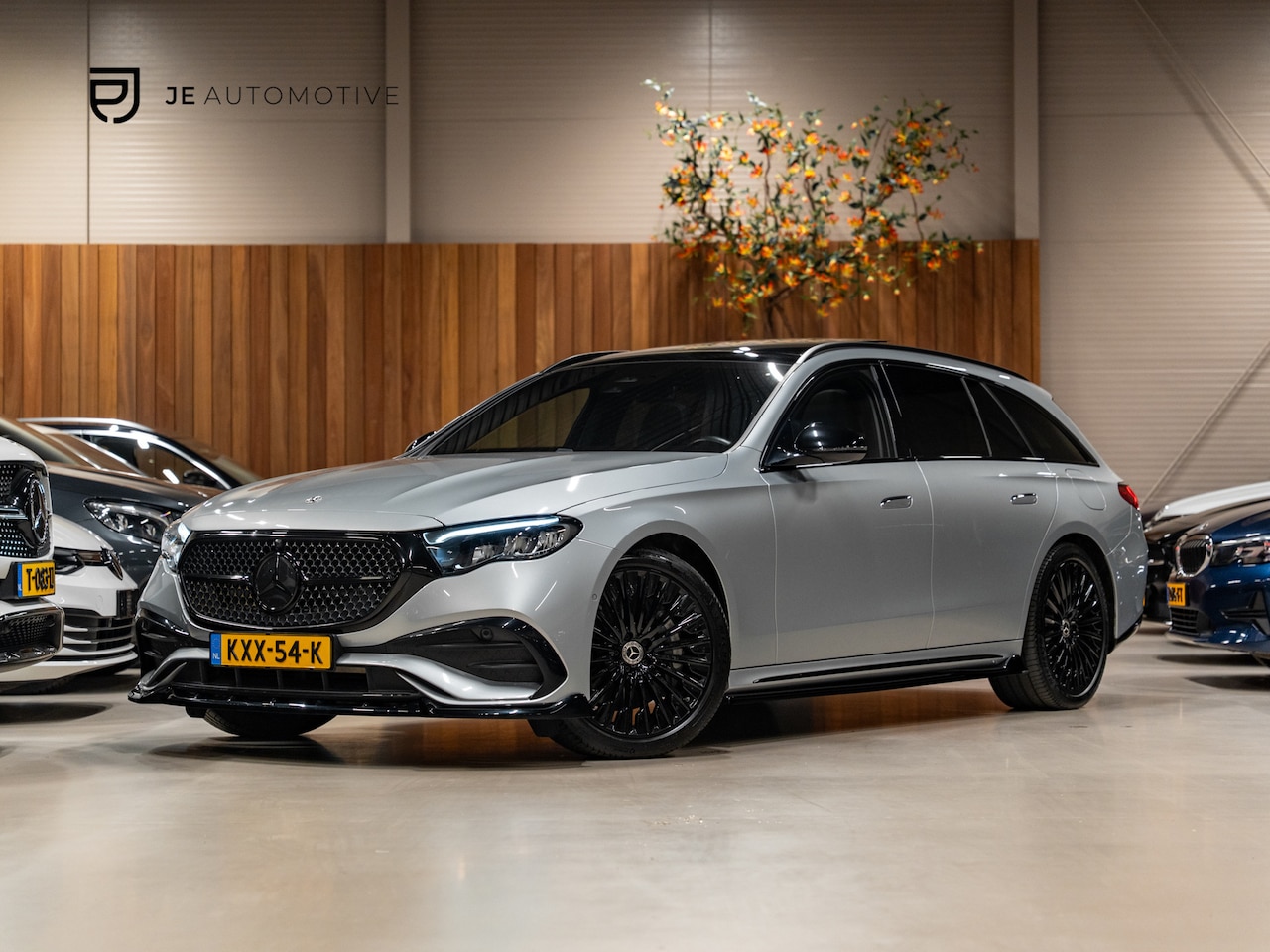 Mercedes-Benz E-klasse Estate - 300 e Exclusive AMG Line, Pano, Hyperscreen, Night Pakket, Burmester, Ambiënte, Camera, Pl - AutoWereld.nl