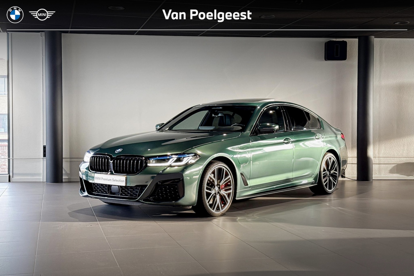 BMW 5-serie - 530e High Executive | M Sport Pro | Harman Kardon | Glazen Schuif-/kanteldak | Comfort Acc - AutoWereld.nl