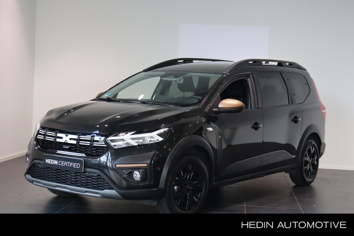 Dacia Jogger - 1.6 Hybrid 140 Extreme 7persoons. - AutoWereld.nl