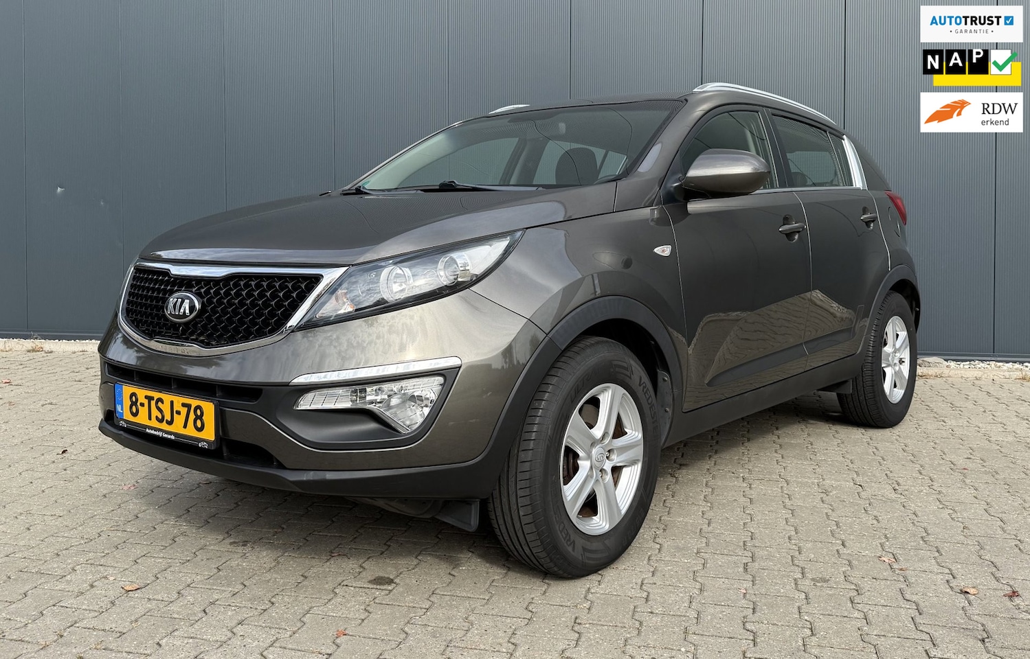Kia Sportage - 1.6 GDI ComfortLine Airco Cruise Trekhaak 88.000 Km - AutoWereld.nl