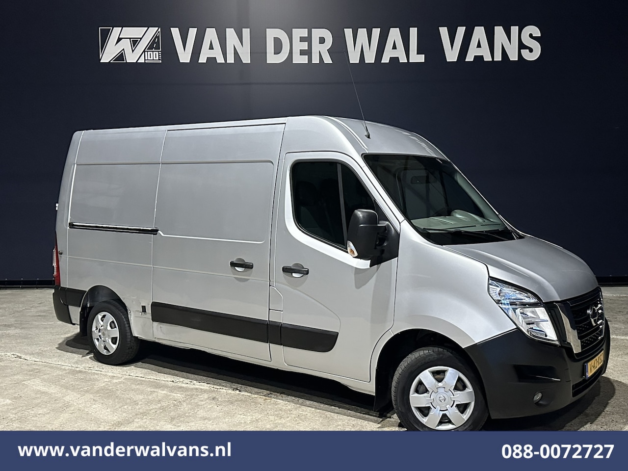 Nissan NV400 - 2.3 dCi 136pk L2H2 Airco | Camera | Cruisecontrol | Trekhaak | Parkeersensoren Bijrijdersb - AutoWereld.nl