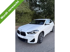 BMW X2 - xDrive25e High Executive M Sport Pano HUD Leder Navi Plus 19 Inch Stuurverwarming Driving