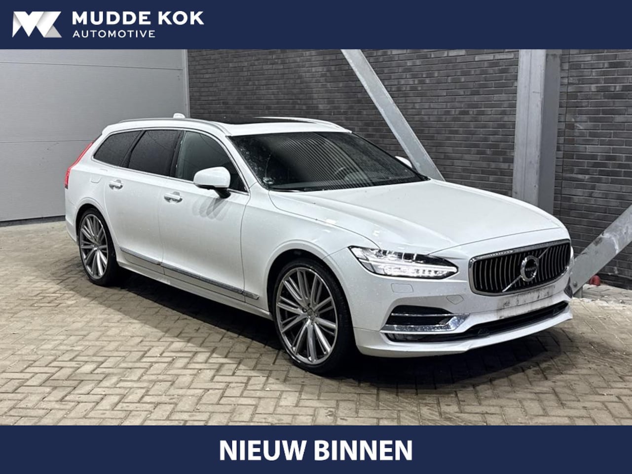 Volvo V90 - 2.0 T5 Inscription | Bowers&Wilkins | Pilot Assist | Panoramadak | BLIS | Standkachel | 21 - AutoWereld.nl
