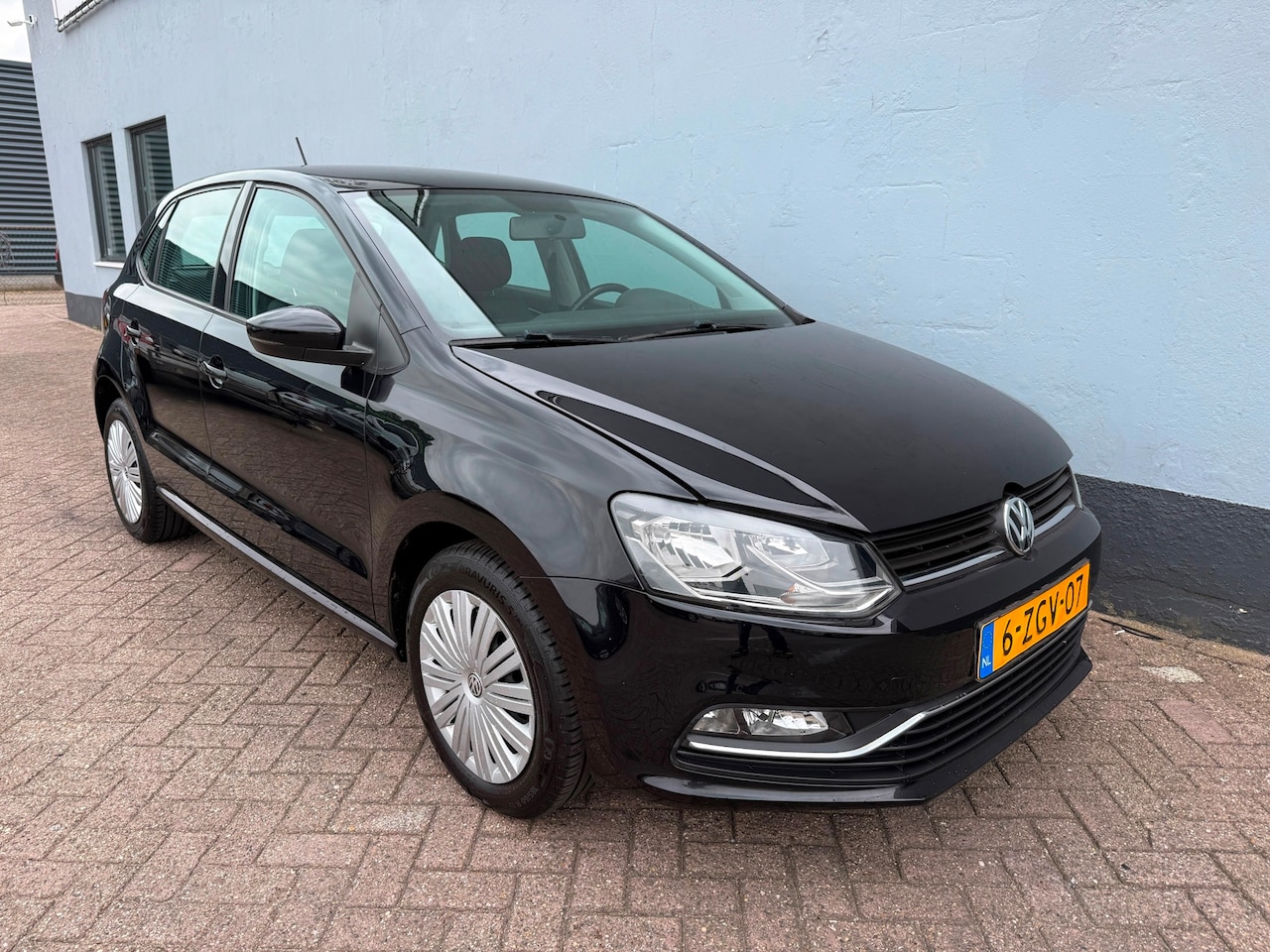 Volkswagen Polo - 1.0 Comfortline 5-Deurs - Airco - AutoWereld.nl