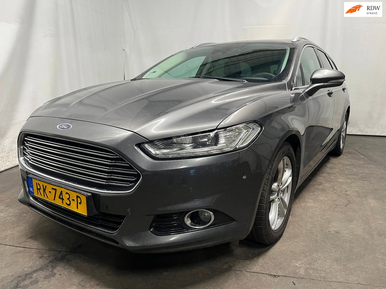 Ford Mondeo Wagon - 2.0 TDCi Titanium - Schade - AutoWereld.nl
