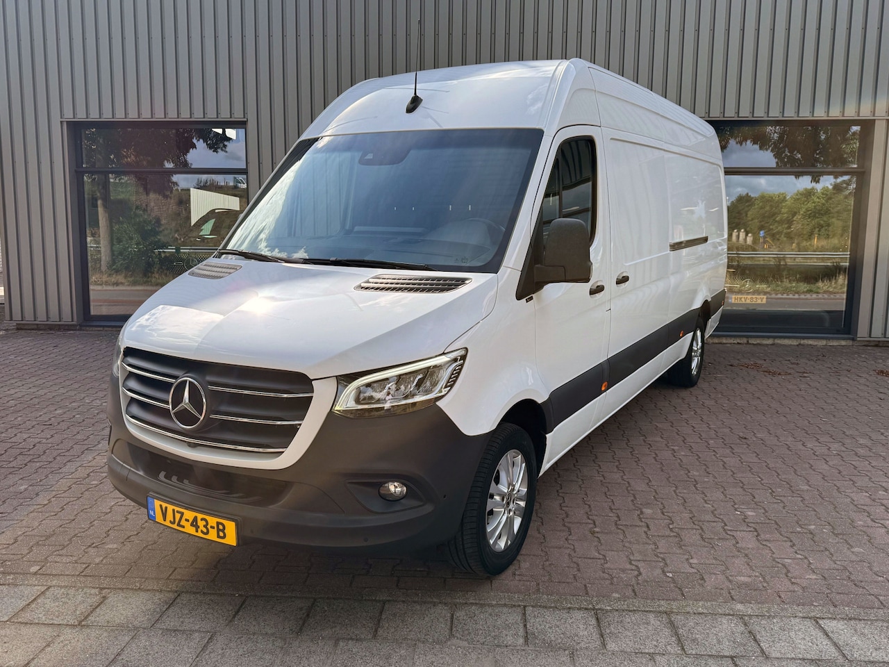 Mercedes-Benz Sprinter - 317 CDI L3H2 9G-Tronic 2x Schuifdeur LED koplampen 360° camera Distronic 3.5T Trekgew Mbux - AutoWereld.nl