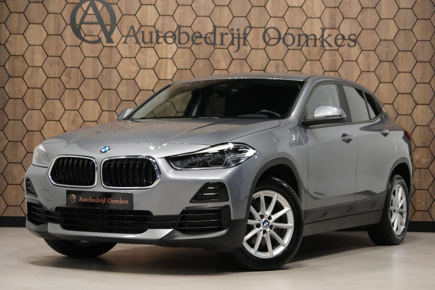 BMW X2 - SDrive18i High Executive *Lederen Bekleding* |66.952km| Navi/LED/DEALER ONDERHOUDEN - AutoWereld.nl