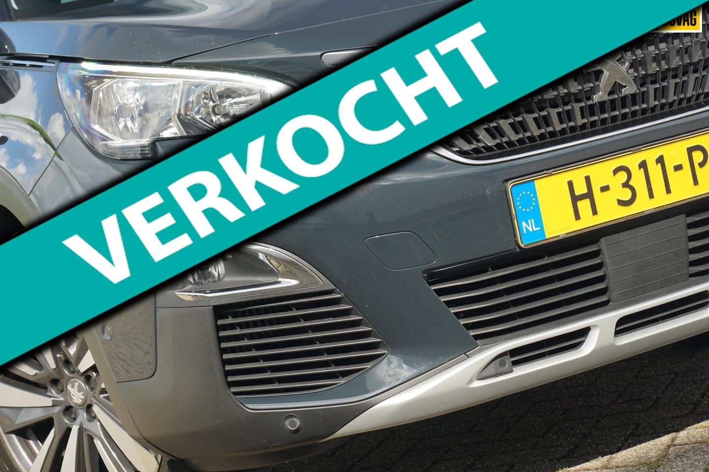Peugeot 3008 - 1.2 PureTech Blue Lease Premium - Gris Hurricane - Nieuwstaat - AutoWereld.nl